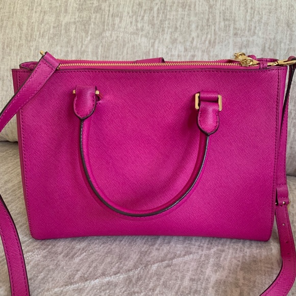 Michael Kors Satchel Fuschia - Picture 4 of 11